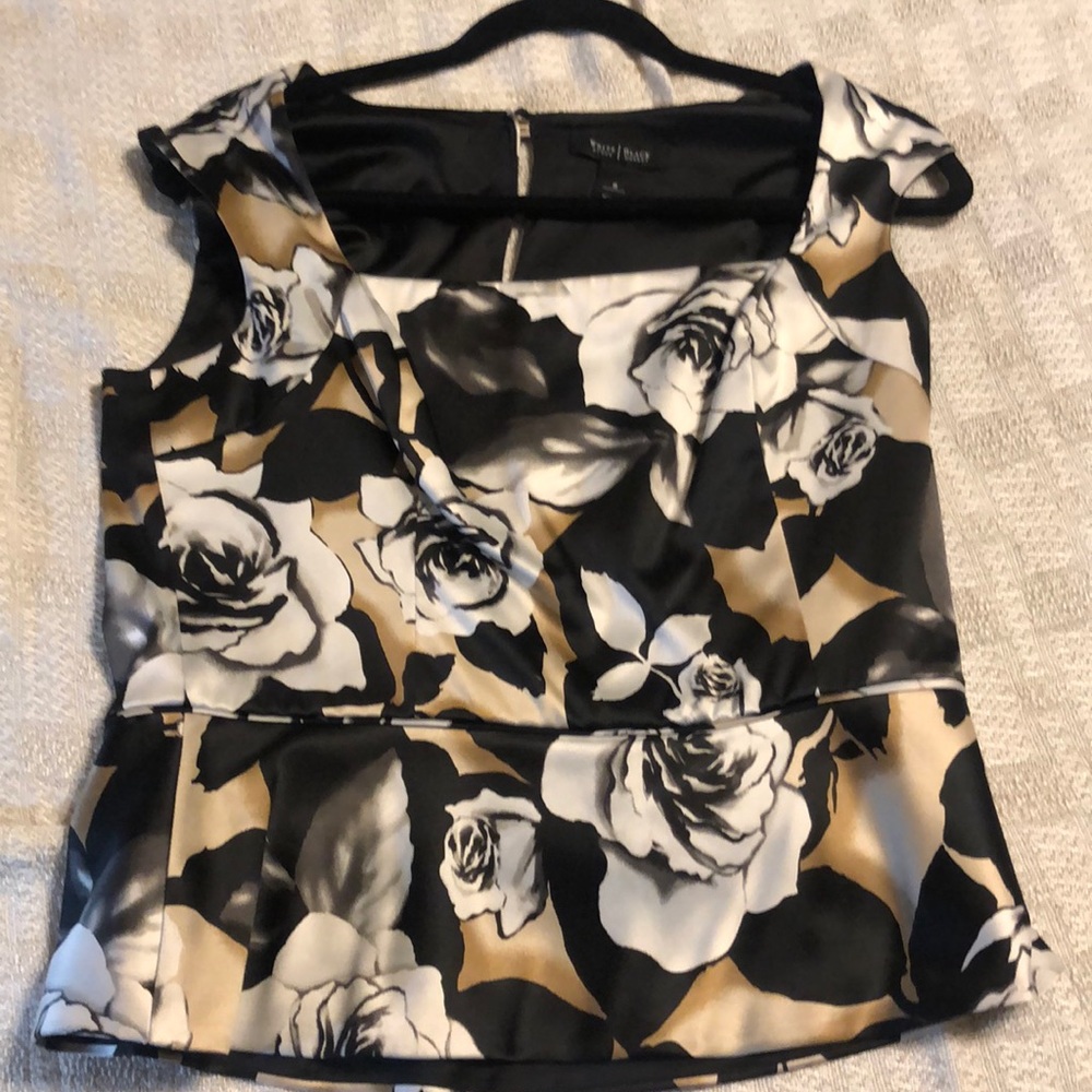White House Black Market Top with Large roses